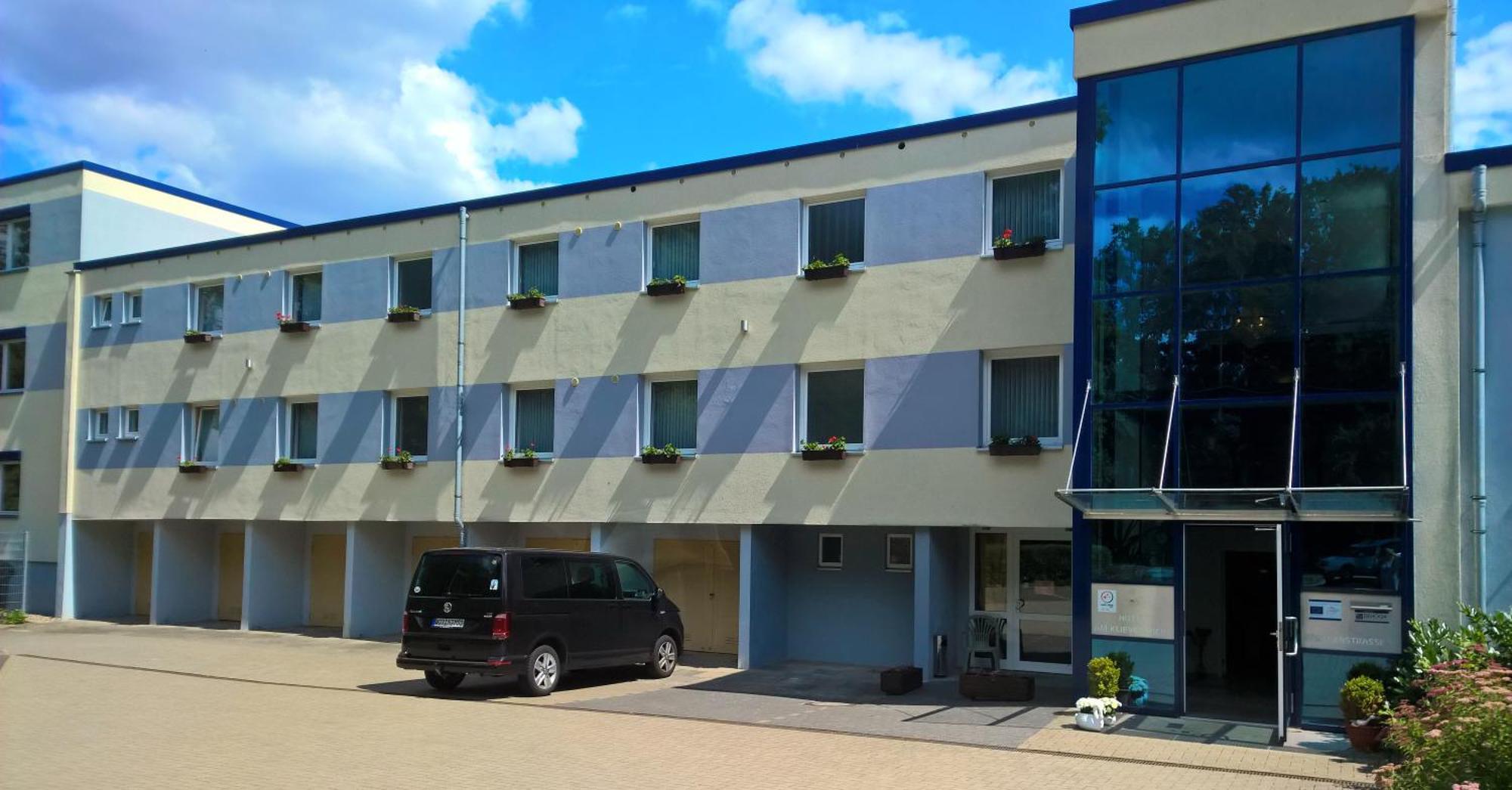 Hotel Am Klieversberg Волфсбург Екстериор снимка