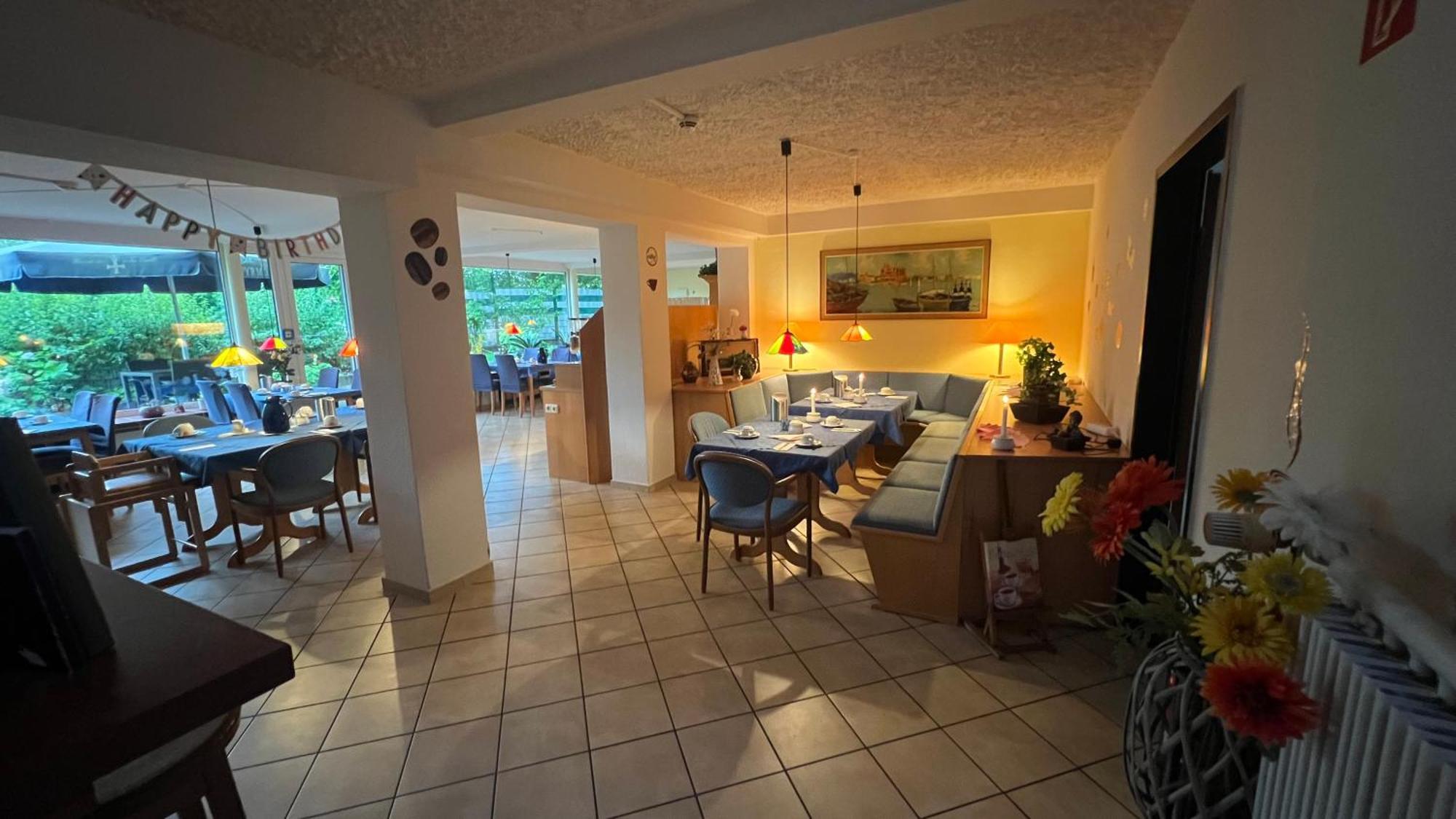 Hotel Am Klieversberg Волфсбург Екстериор снимка