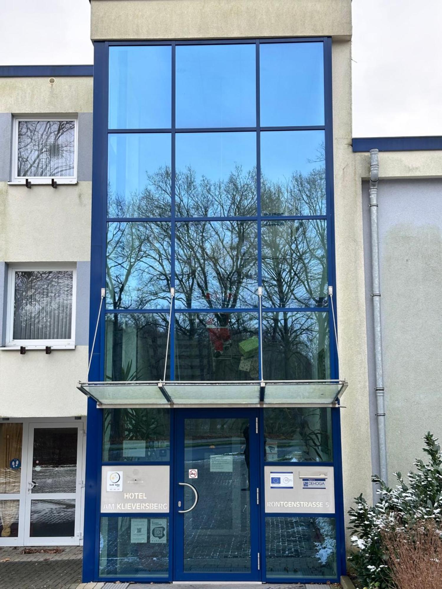 Hotel Am Klieversberg Волфсбург Екстериор снимка