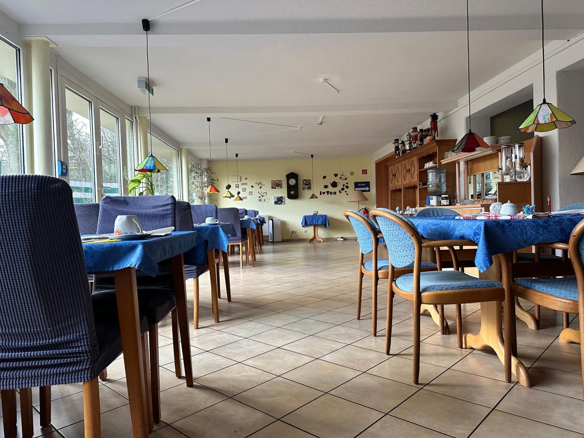 Hotel Am Klieversberg Волфсбург Екстериор снимка